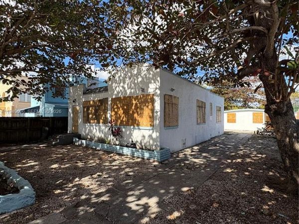 2341 SW 9th St, Miami, FL 33135