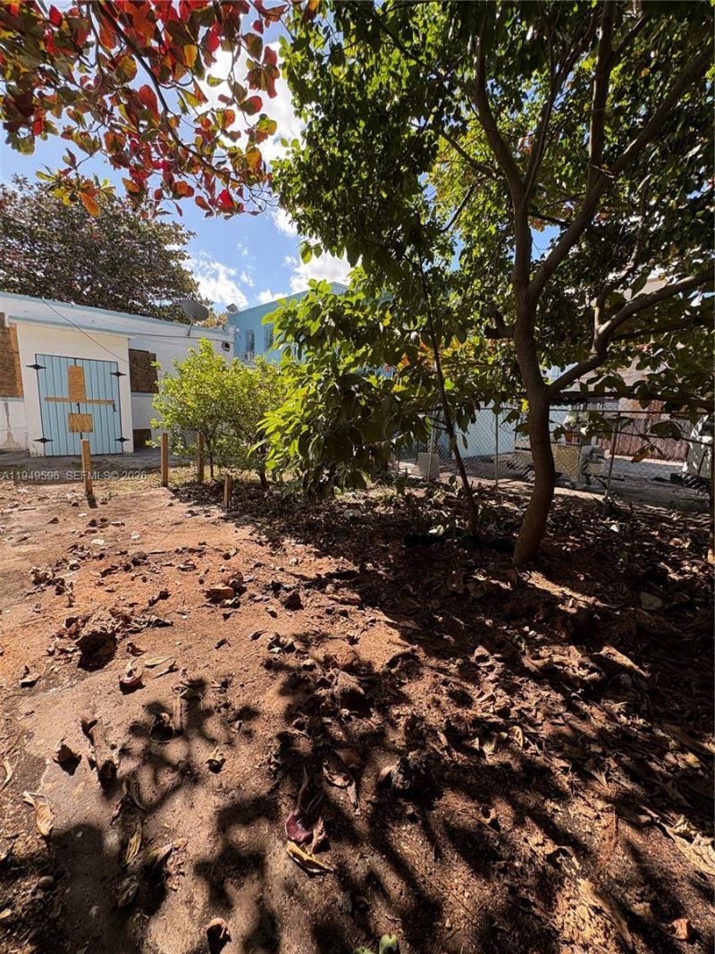 2341 SW 9th St, Miami, FL 33135 Photo