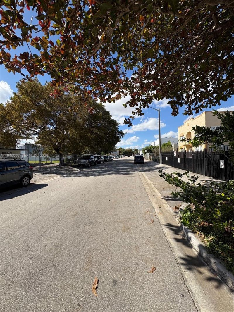 2341 SW 9th St, Miami, FL 33135 Photo