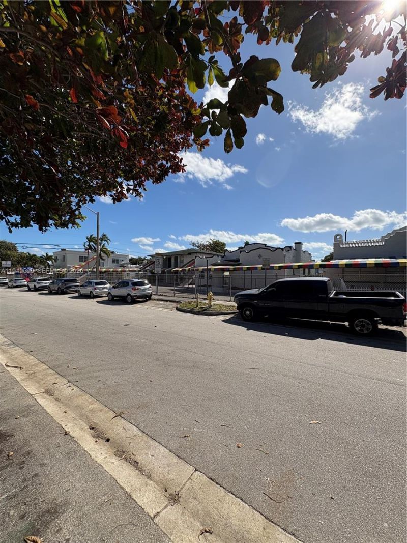 2341 SW 9th St, Miami, FL 33135 Photo