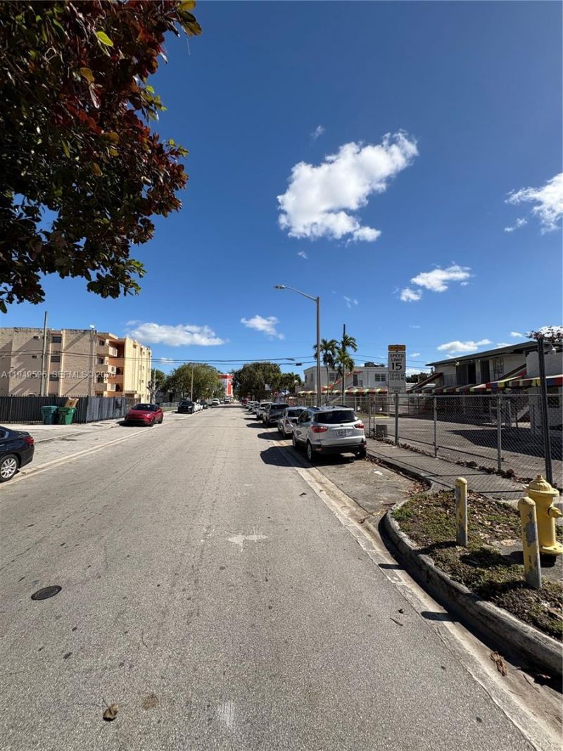 2341 SW 9th St, Miami, FL 33135 Photo