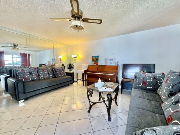 371 Burgundy H, Unit H, Delray Beach, FL 33484