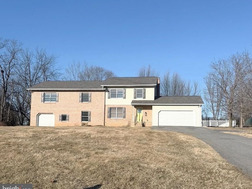 805 Antrim Lane, Greencastle, PA 17225 Main Photo