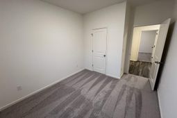 348 Azimuth Dr photo 4