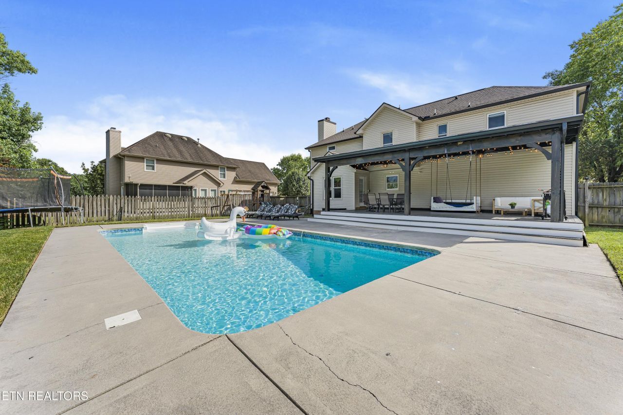 1848 Cedardale Lane, Knoxville, TN 37932 Main Photo