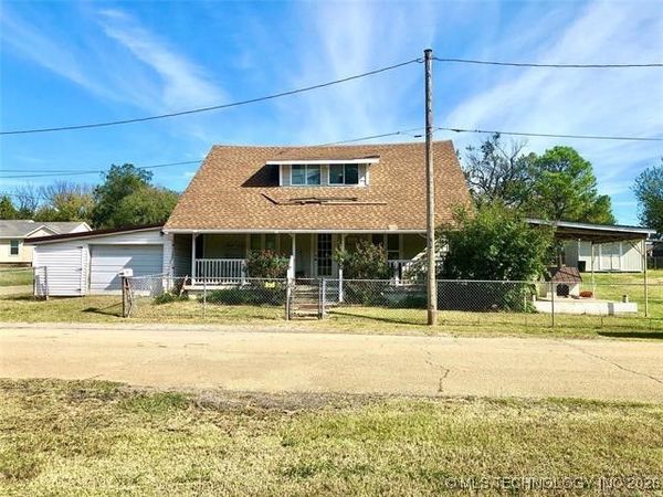 1301 E Ash Street , Cushing, OK 74023