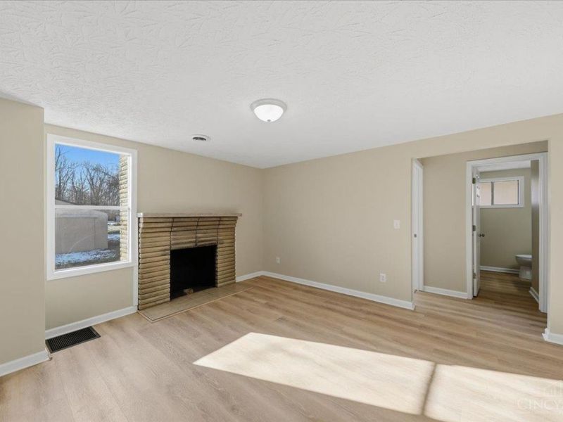 12130 Lakefront Drive, Paint Twp, OH 45133 Photo 9