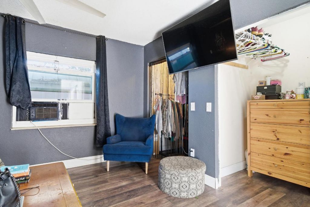 333 Mid Pines Road, Palm Springs, FL 33461 Photo