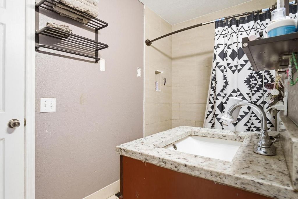 333 Mid Pines Road, Palm Springs, FL 33461 Photo