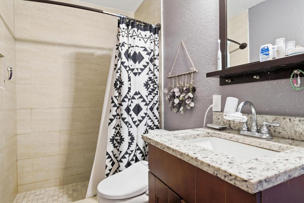 333 Mid Pines Road, Palm Springs, FL 33461 Photo