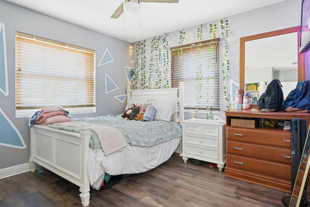 333 Mid Pines Road, Palm Springs, FL 33461 Photo