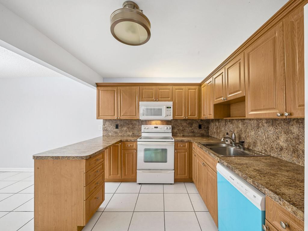 730 NW 27th Avenue, Unit Apt A, Delray Beach, FL 33445 Photo