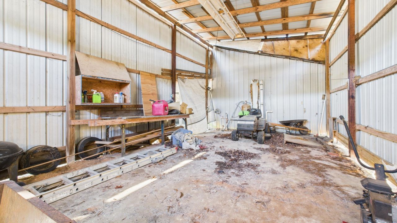 1709 N Highway 17a Photo 31