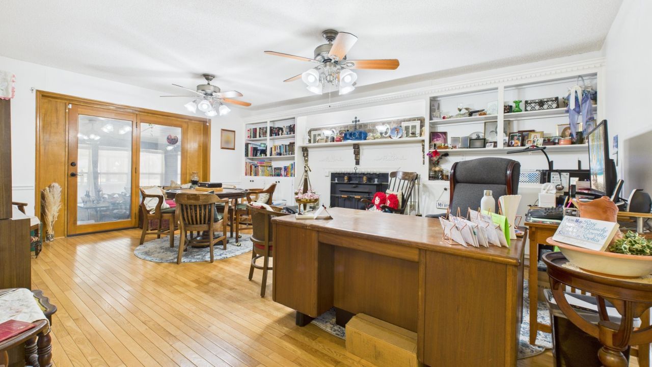 1709 N Highway 17a Photo 8