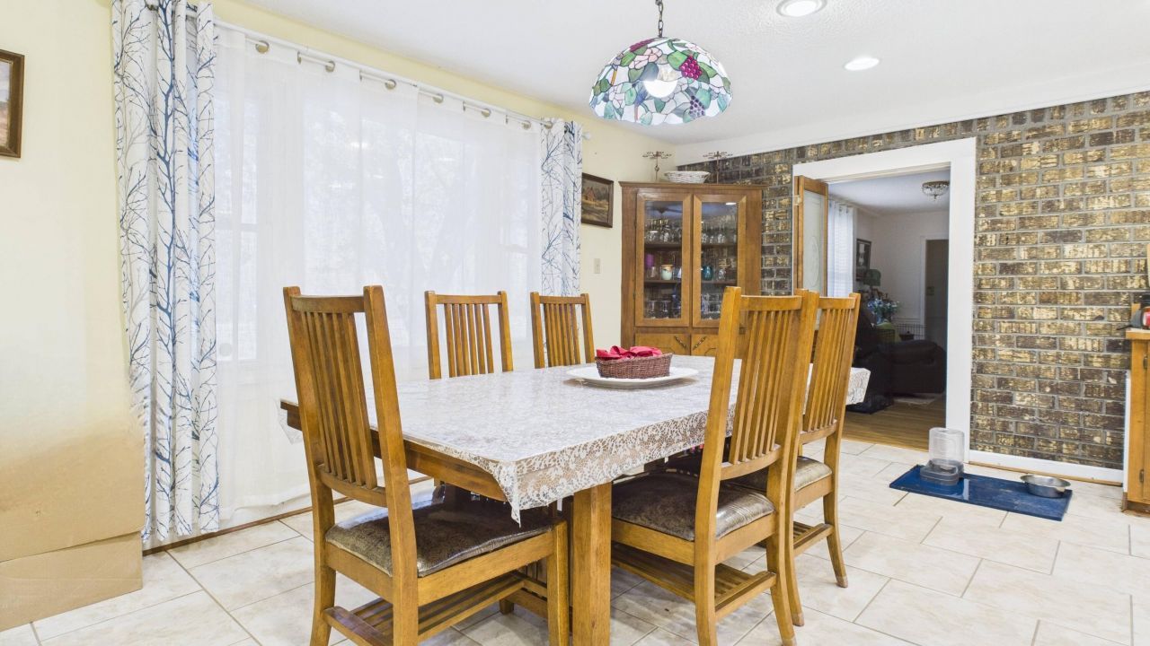 1709 N Highway 17a Photo 9