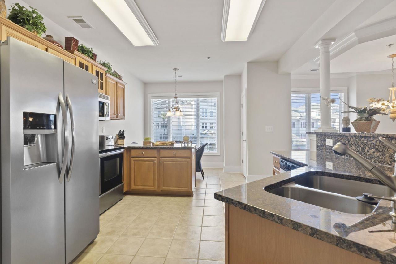 2180 Waterview Dr. Photo 4