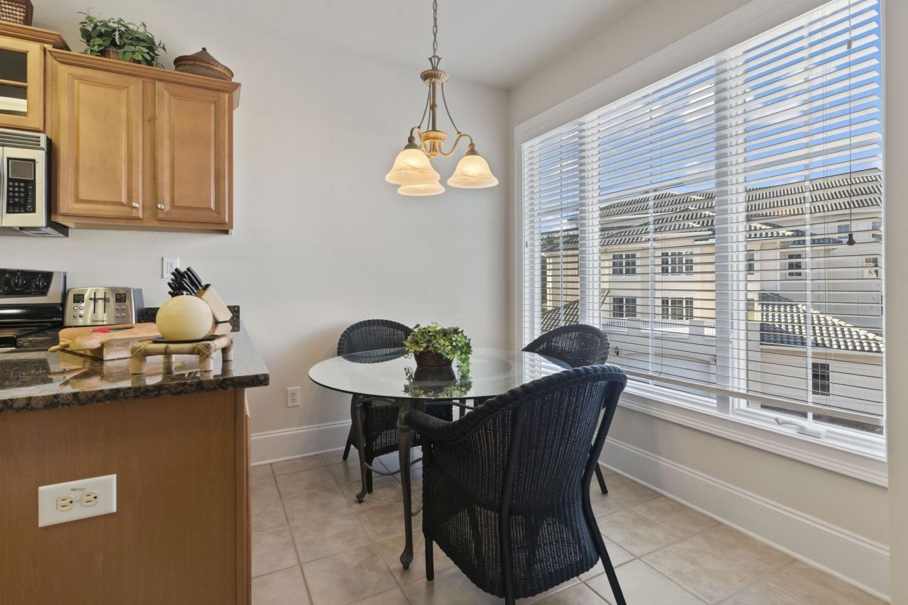 2180 Waterview Dr. Photo 8