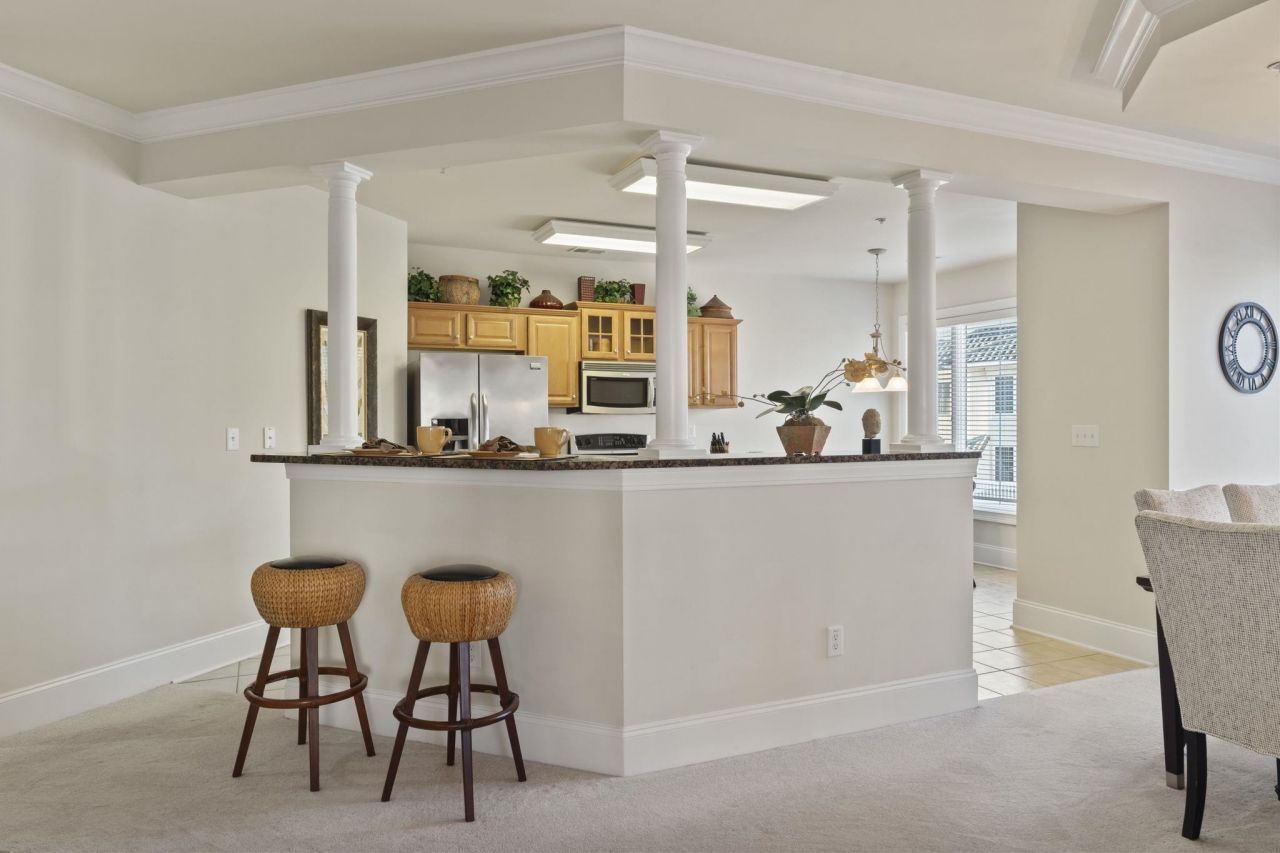 2180 Waterview Dr. Photo 9