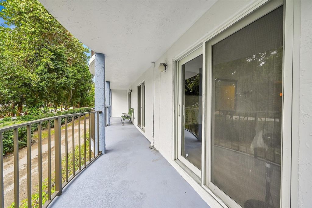 3909 N Ocean Blvd, Unit 108, Fort Lauderdale, FL 33308 Photo