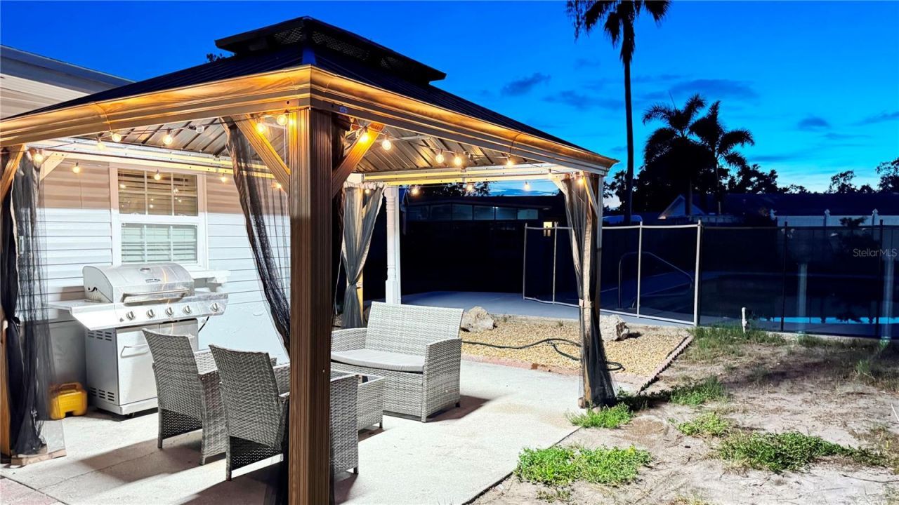 2702 38th Street W, Bradenton, FL 34205 Photo