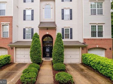 4651 LONGSTREET LANE, Unit 104, ALEXANDRIA, VA 22311