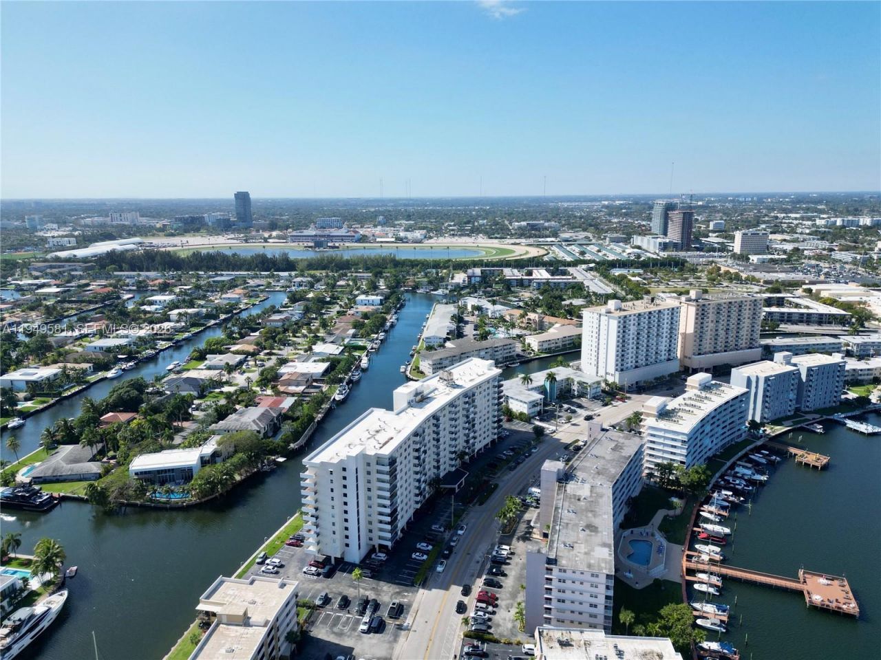 401 Golden Isles Dr , Unit 302, Hallandale Beach, FL 33009 Photo