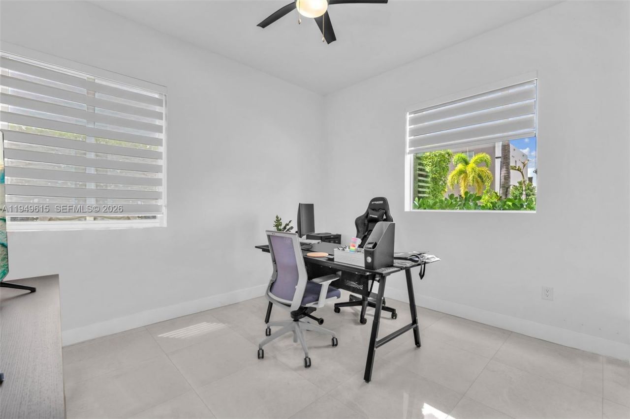 7457 NW 101st Ave, Unit 7457, Doral, FL 33178 Photo