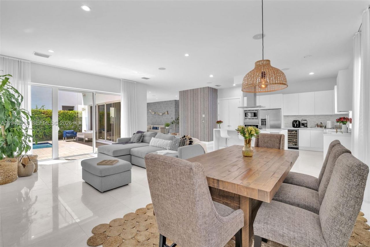 7457 NW 101st Ave, Unit 7457, Doral, FL 33178 Photo