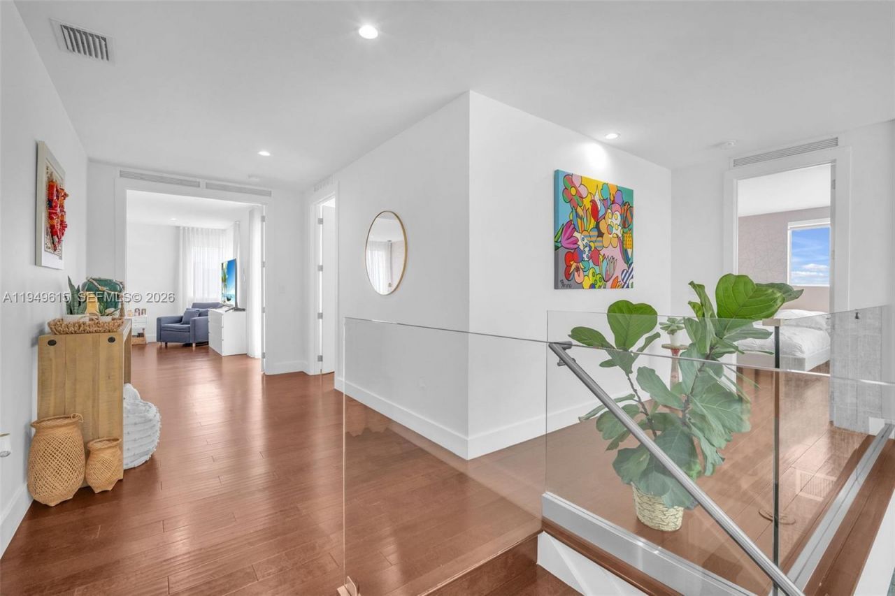 7457 NW 101st Ave, Unit 7457, Doral, FL 33178 Photo