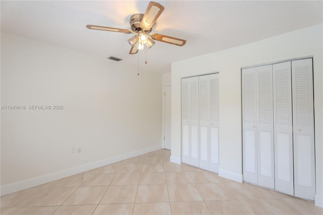 2431 SW 124 Ave, Miami, FL 33175 Photo