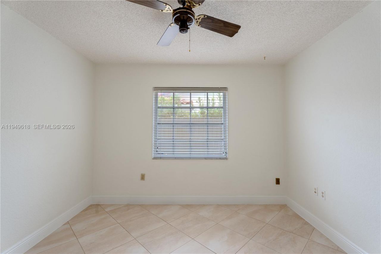 2431 SW 124 Ave, Miami, FL 33175 Photo