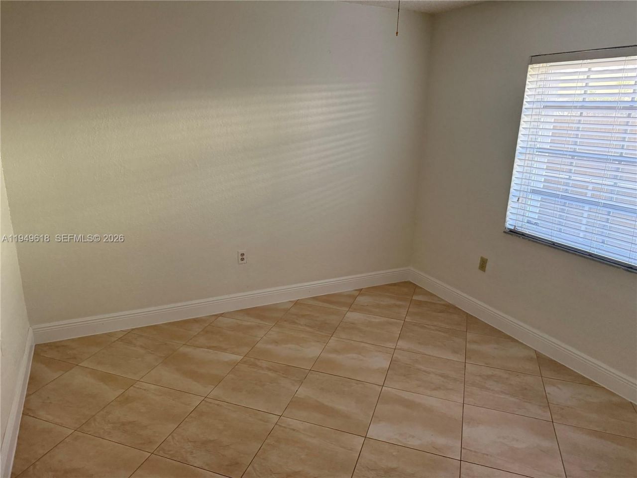 2431 SW 124 Ave, Miami, FL 33175 Photo