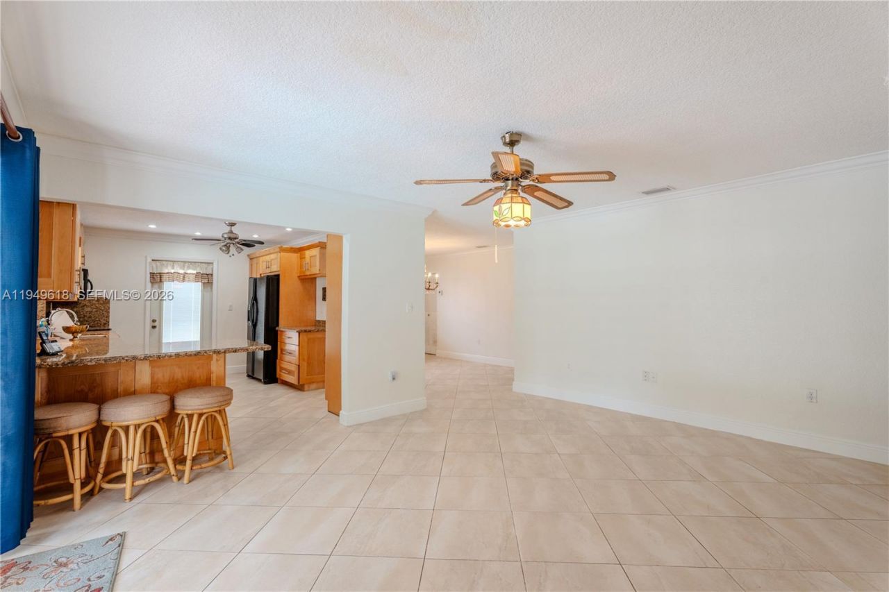 2431 SW 124 Ave, Miami, FL 33175 Photo