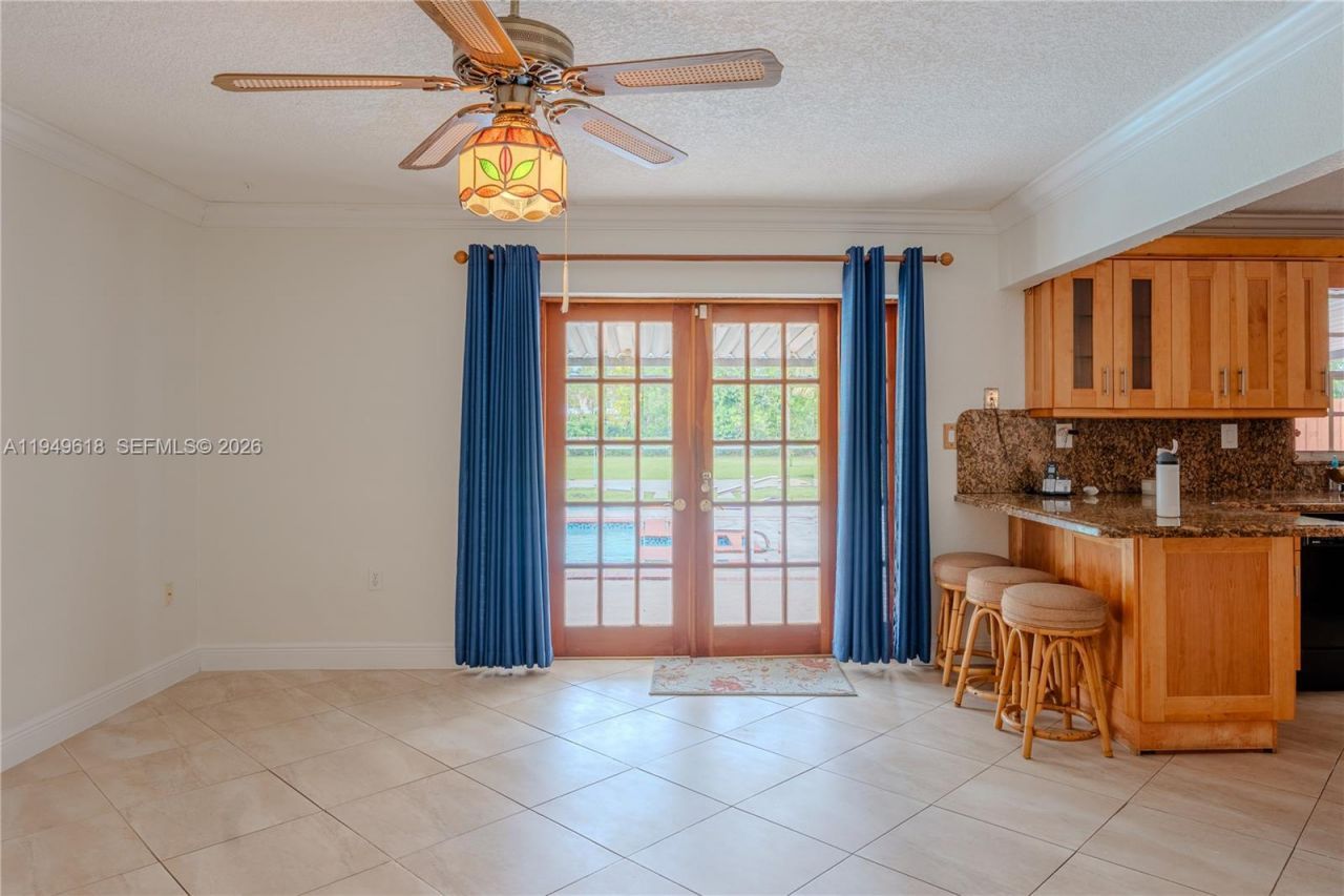 2431 SW 124 Ave, Miami, FL 33175 Photo