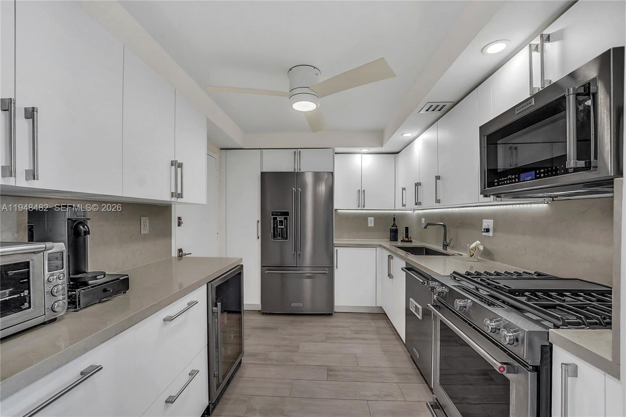 2030 S Ocean Dr, Unit 410, Hallandale Beach, FL 33009 Photo