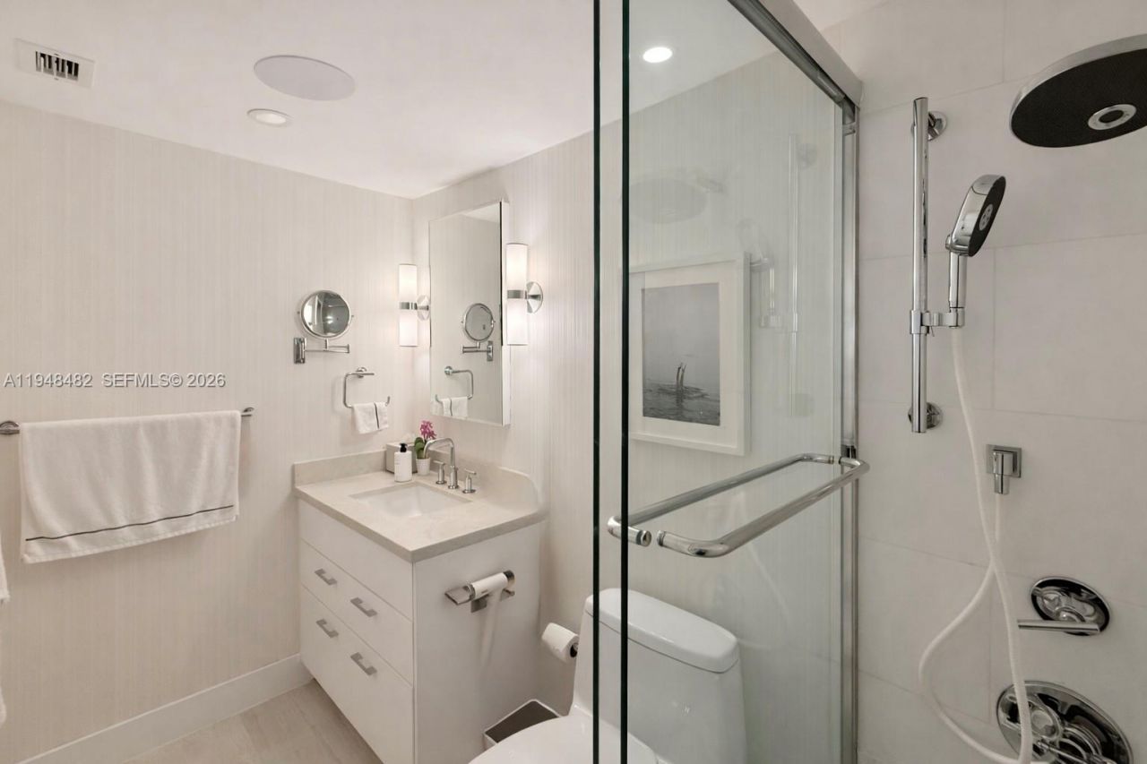 2030 S Ocean Dr, Unit 410, Hallandale Beach, FL 33009 Photo