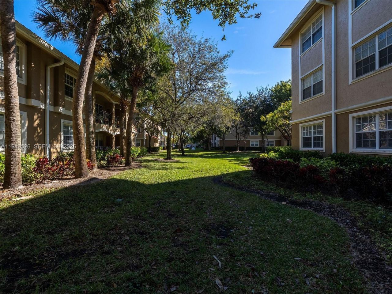 11700 SW 2nd St, Unit 13202, Pembroke Pines, FL 33025 Photo