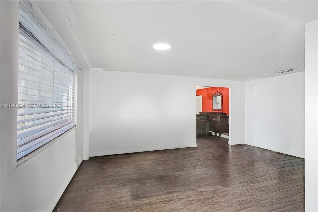 901 NW 34th Ave, Miami, FL 33125 Photo