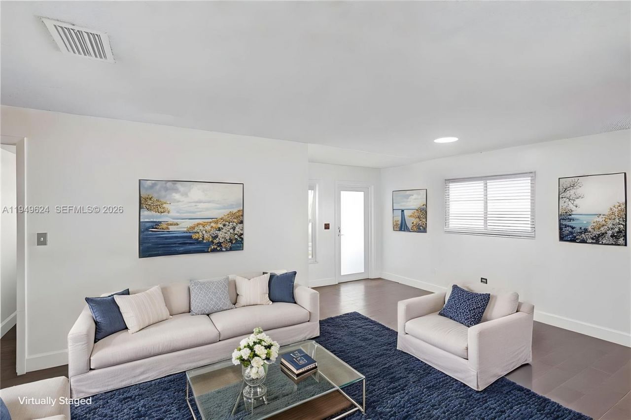 901 NW 34th Ave, Miami, FL 33125 Photo