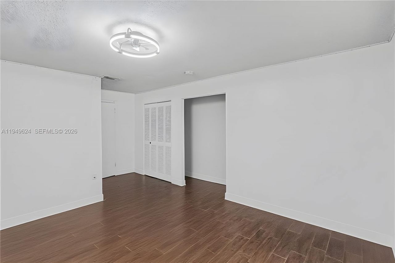 901 NW 34th Ave, Miami, FL 33125 Photo
