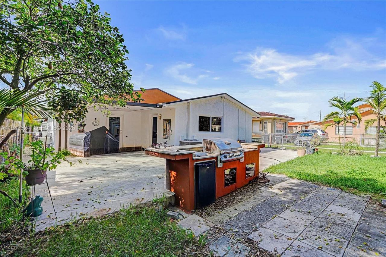 901 NW 34th Ave, Miami, FL 33125 Photo