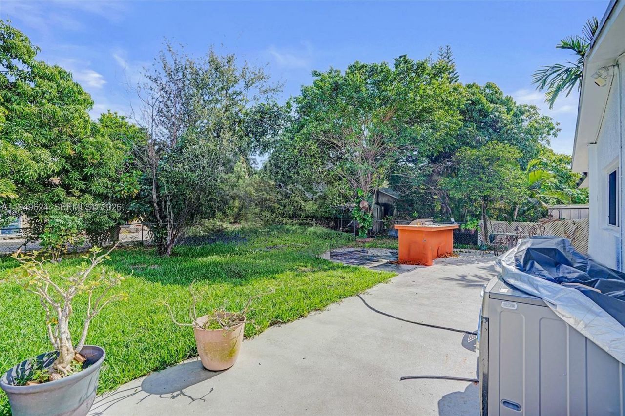 901 NW 34th Ave, Miami, FL 33125 Photo