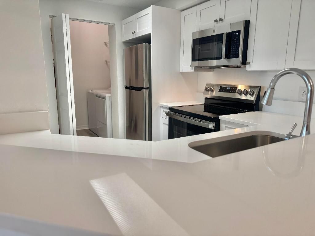 2725 Anzio Court, Unit 304, Palm Beach Gardens, FL 33410 Photo