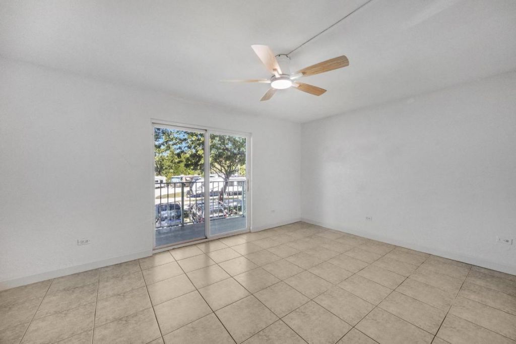 92550 Overseas Highway, Unit 214, Tavernier, FL 33070 Photo