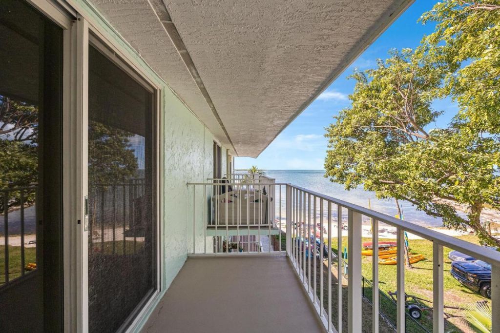 92550 Overseas Highway, Unit 214, Tavernier, FL 33070 Photo