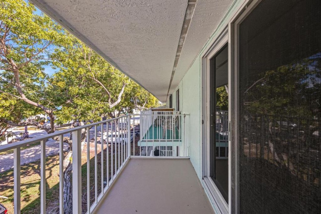 92550 Overseas Highway, Unit 214, Tavernier, FL 33070 Photo