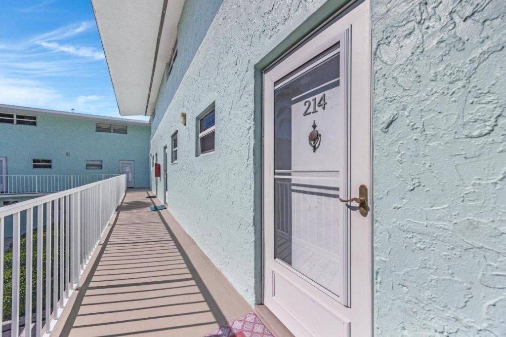 92550 Overseas Highway, Unit 214, Tavernier, FL 33070 Photo