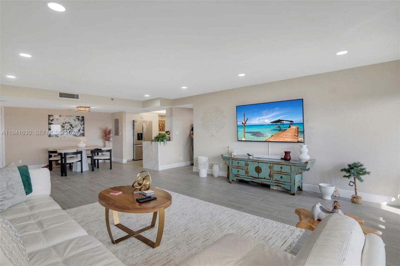 3200 Port Royale Dr N, Unit 705, Fort Lauderdale, FL 33308 Photo