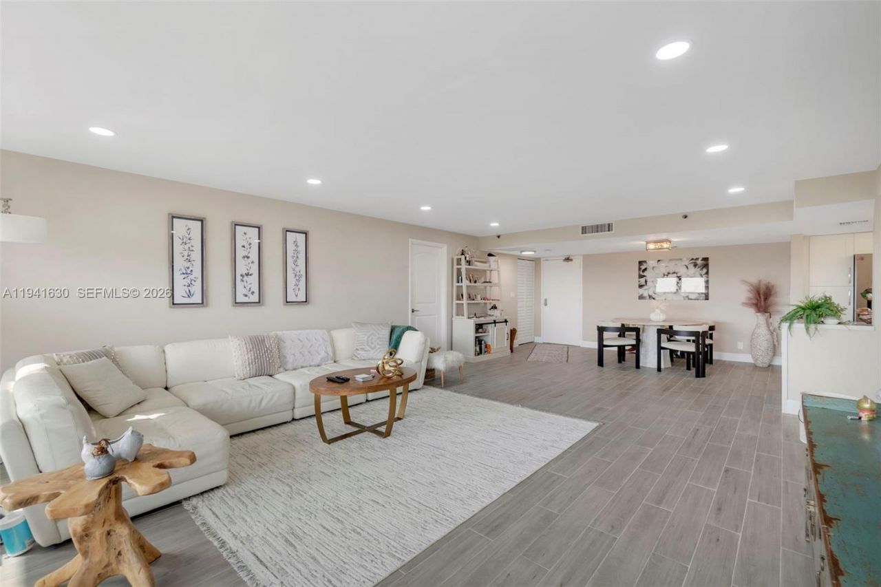 3200 Port Royale Dr N, Unit 705, Fort Lauderdale, FL 33308 Photo