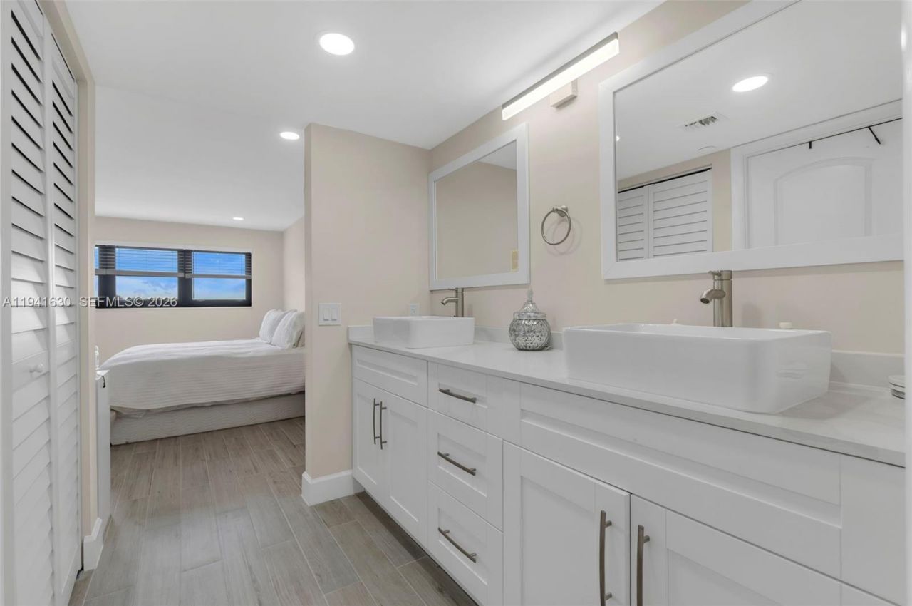 3200 Port Royale Dr N, Unit 705, Fort Lauderdale, FL 33308 Photo